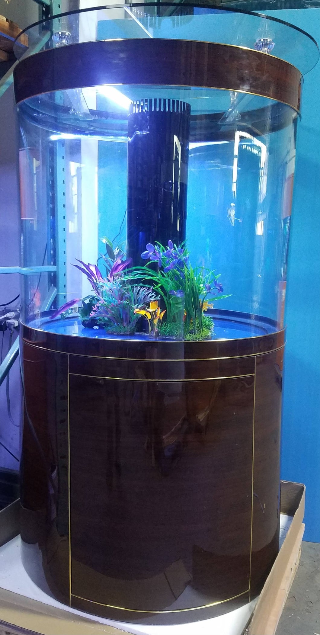 WARRANTY INCLUDED! 300 gallon GLASS cylinder round aquarium w/ metal stand